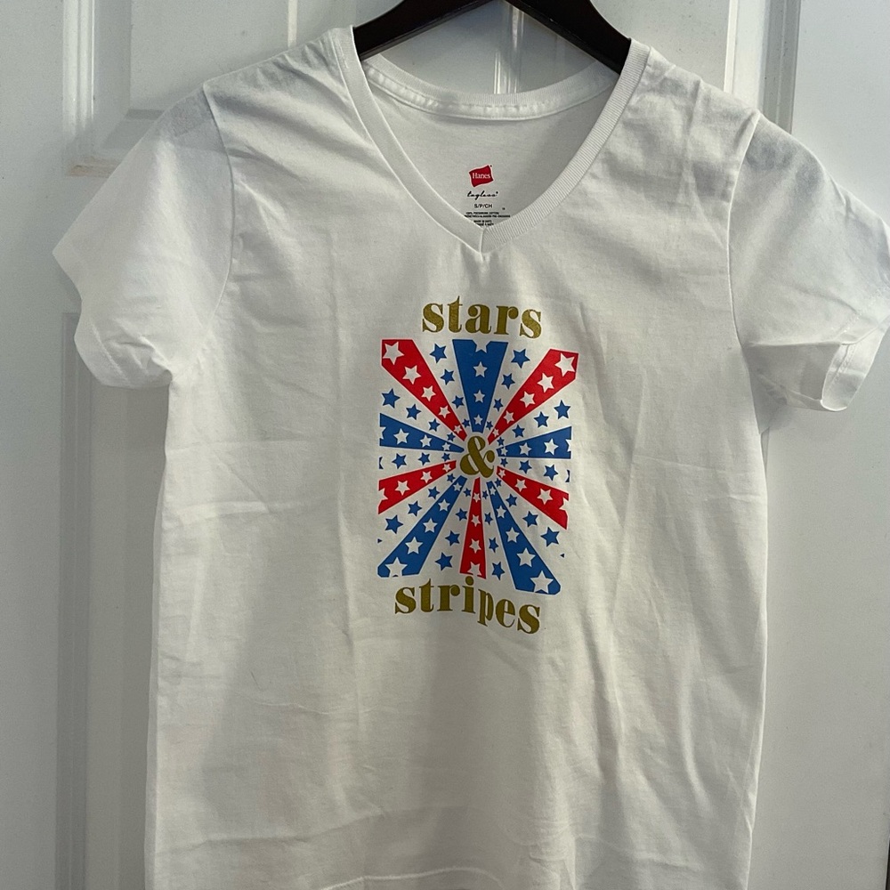 NWOT Hanes Stars & Stripes T-Shirt - Women’s Size Small - Picture 2 of 6